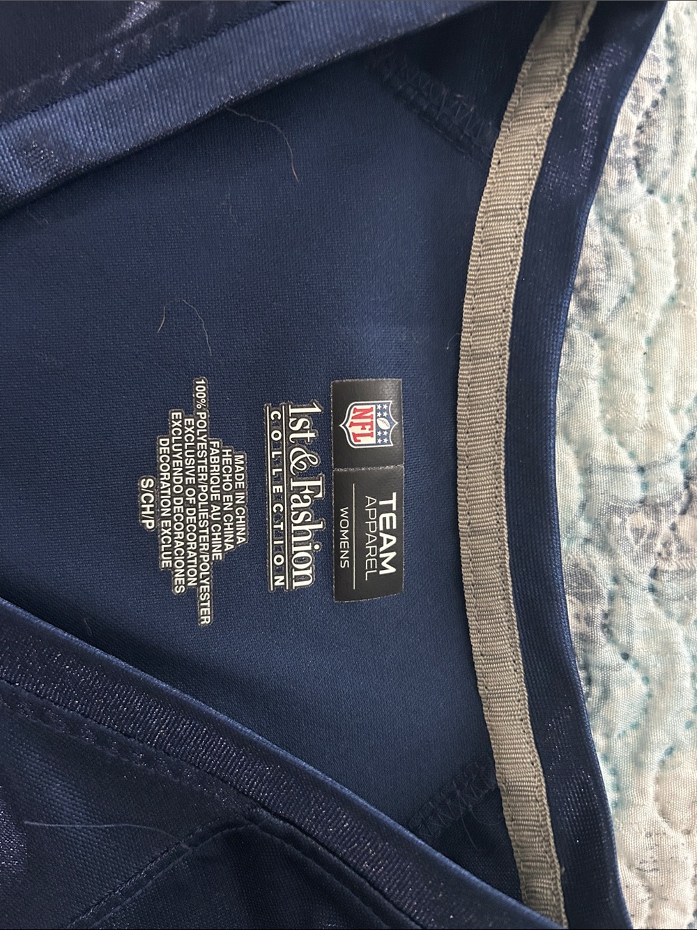 NFL Patriots Women's Navy and White Jersey Top - Picture 6 of 6